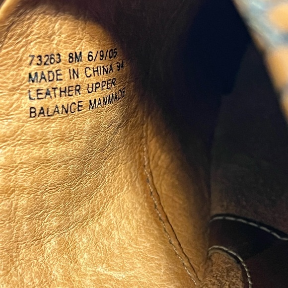 Clarks Artisan Collection Beige Leather Mule Slip-on Heel Shoe Women Size 8M - Picture 16 of 16